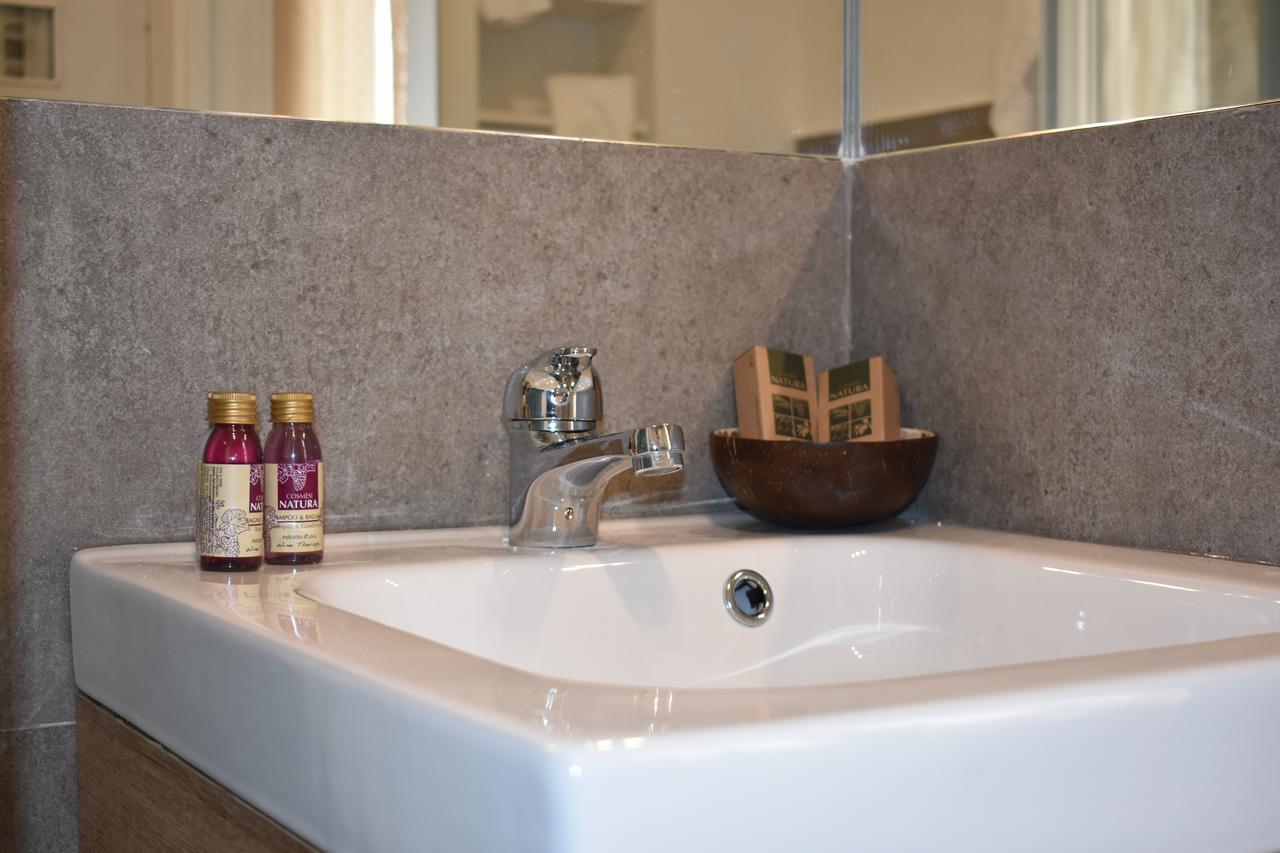 I Vicere B&B Deluxe Napoli Bagian luar foto