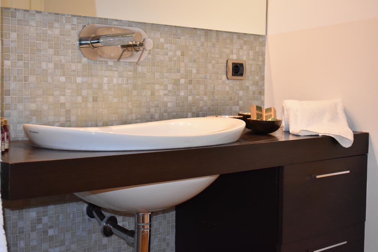 I Vicere B&B Deluxe Napoli Bagian luar foto