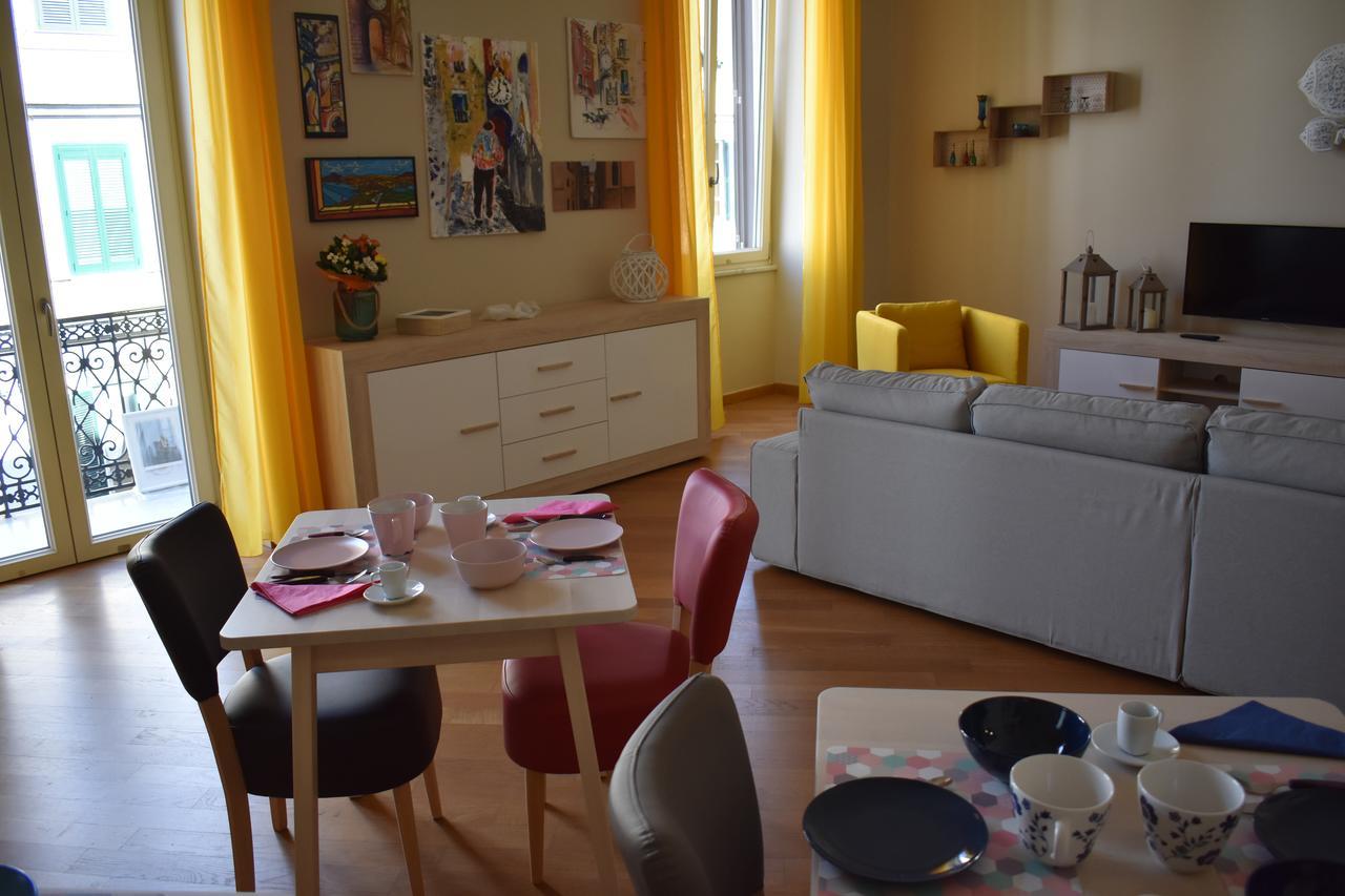 I Vicere B&B Deluxe Napoli Bagian luar foto