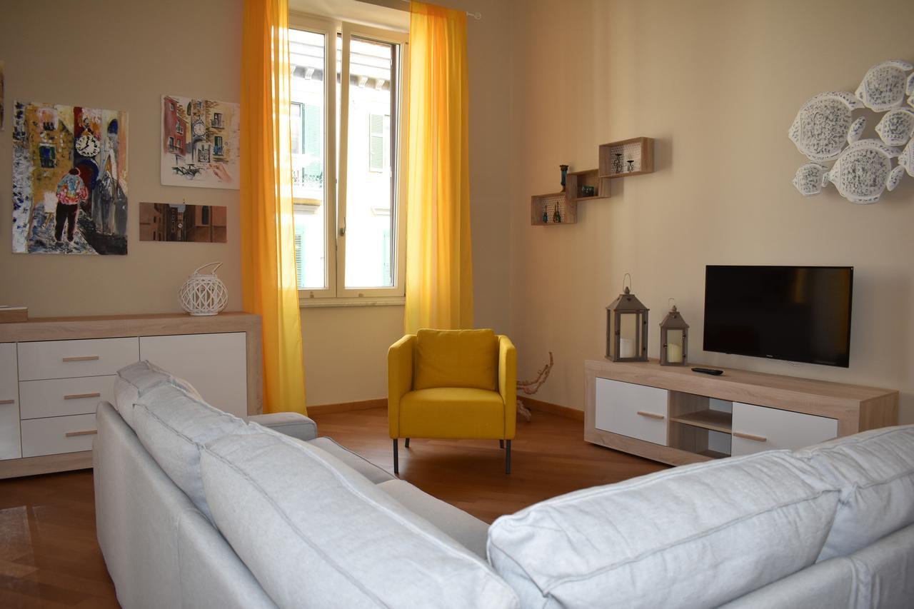 I Vicere B&B Deluxe Napoli Bagian luar foto