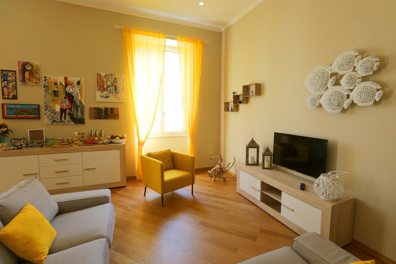 I Vicere B&B Deluxe Napoli Bagian luar foto
