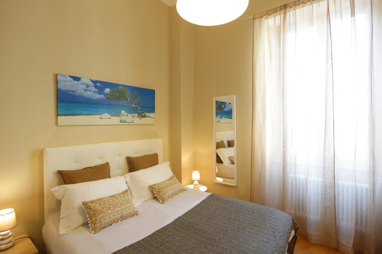 I Vicere B&B Deluxe Napoli Bagian luar foto